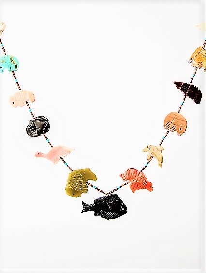 Halskette, Steingravuren, Animal Fetishes, Black Fish First, Heishi Art, Ø 70 cm