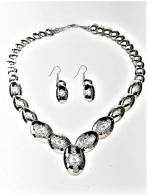 Halskette, Silber, Ornaments of Rays, Navajo Art,   55 cm