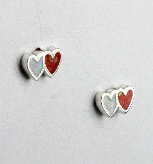 PER-034<br>Smitten Hearts, Red and White Opal, 0,9 cm